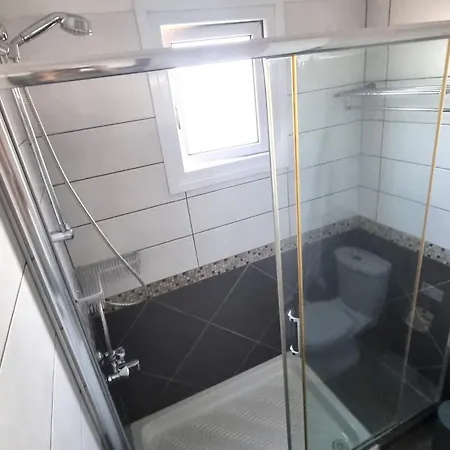 דירה Beachside Comfort - 2br Apt,5 Min To The *