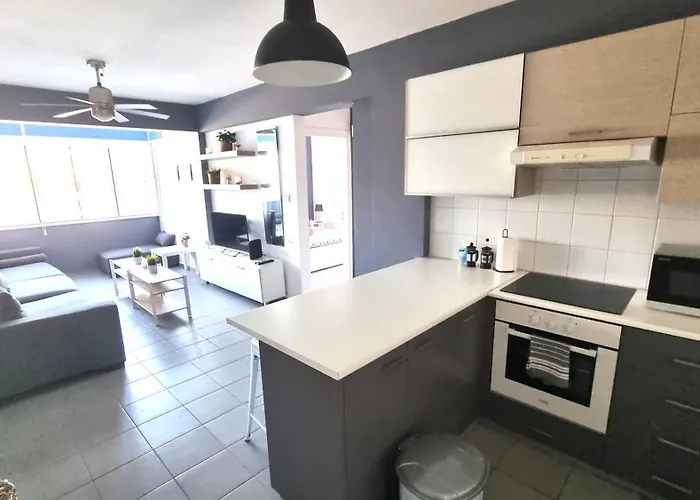 Beachside Comfort - 2br Apt,5 Min To The Appartamento