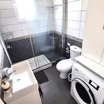 Lejlighed Beachside Comfort - 2br Apt,5 Min To The *